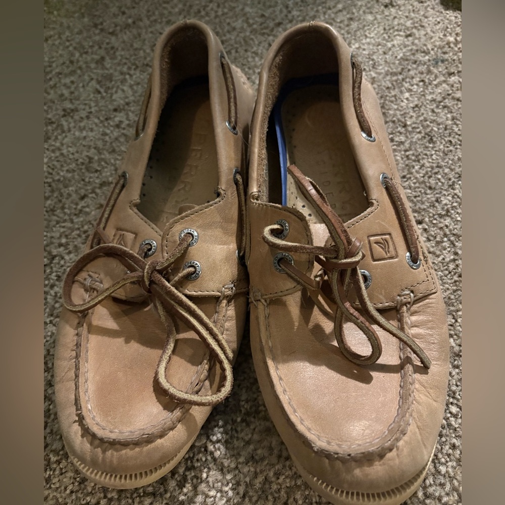 Sperry Topsiders- men’s size 7/ women’s 9